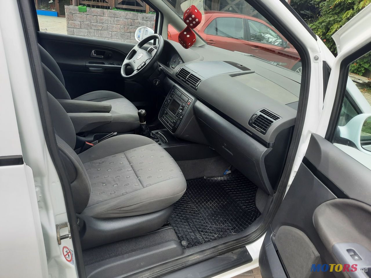 2006' Volkswagen Sharan photo #6