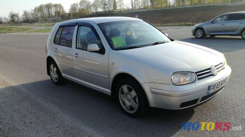 2000' Volkswagen Golf photo #1