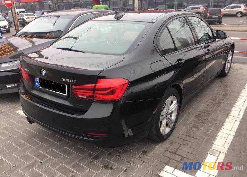 2016' BMW 3 photo #3