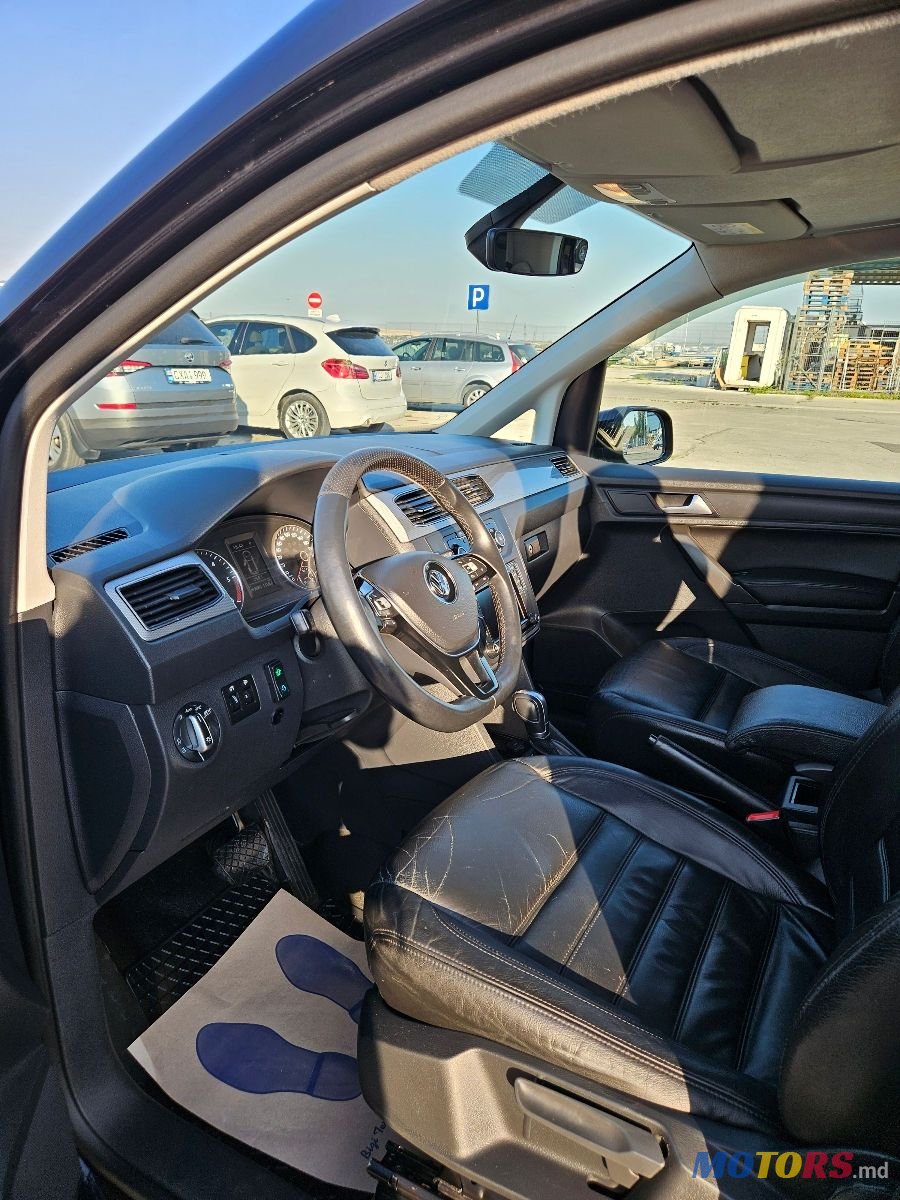 2016' Volkswagen Caddy photo #3