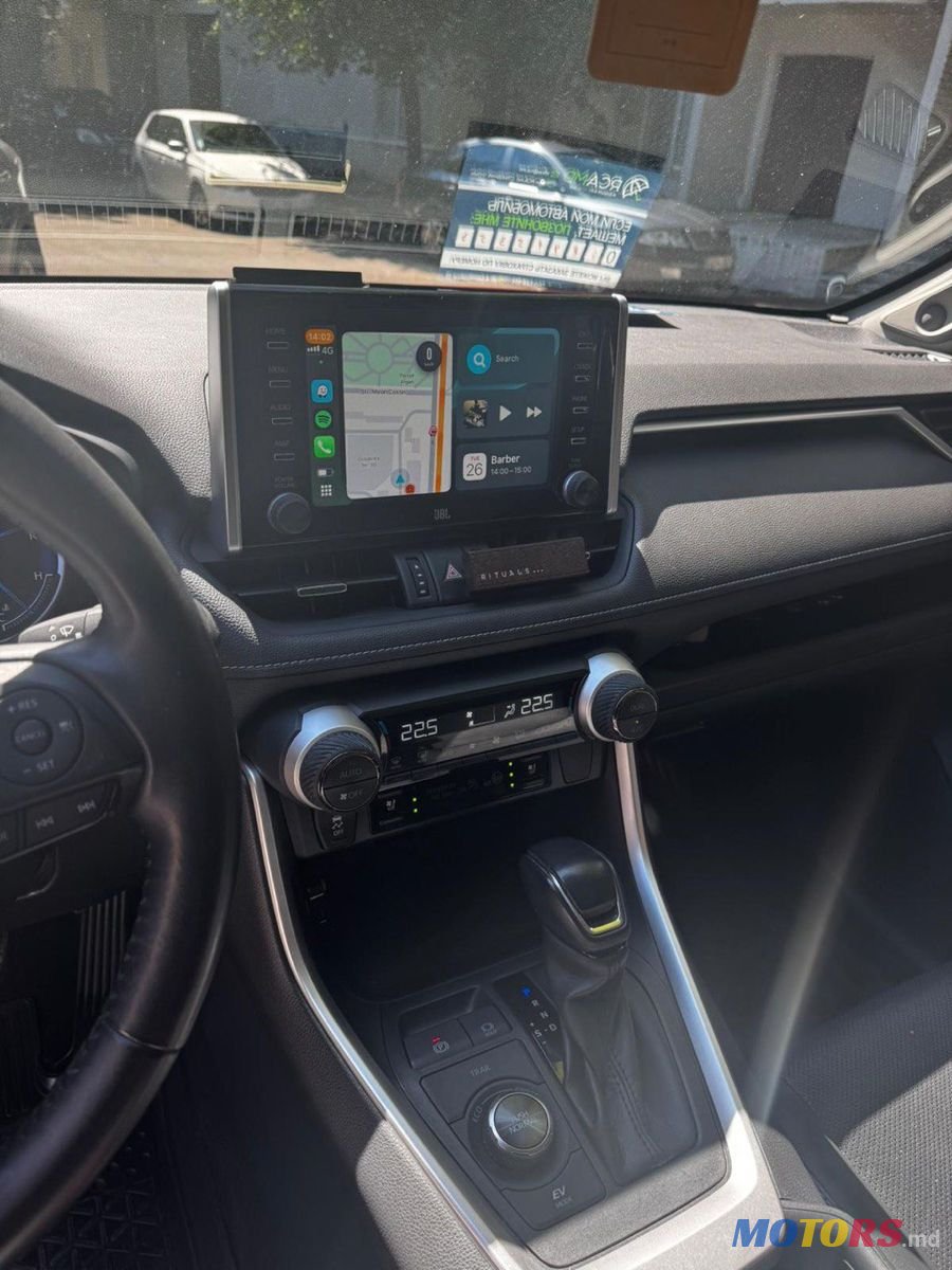 2021' Toyota RAV4 photo #6