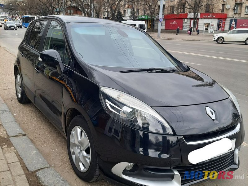 2012' Renault Scenic photo #1