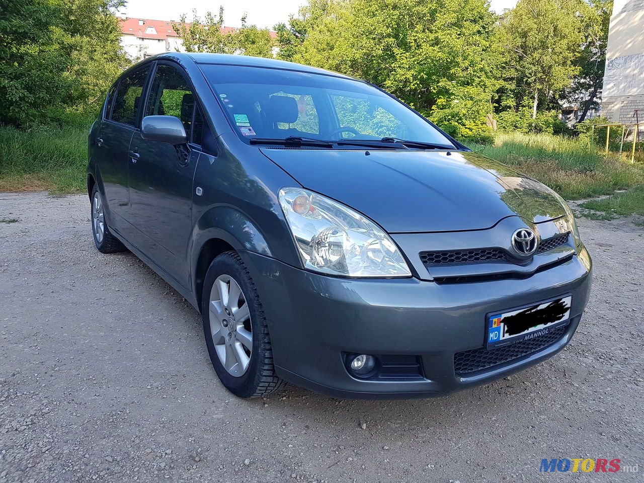 2005' Toyota Corolla Verso photo #3