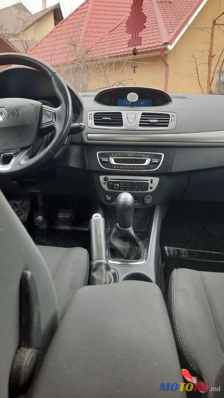 2013' Renault Megane photo #5