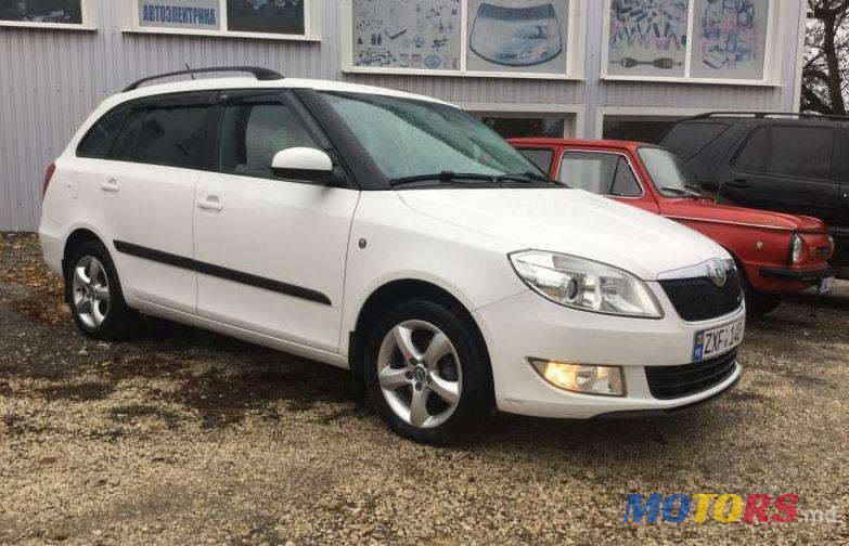 2012' Skoda Fabia photo #1