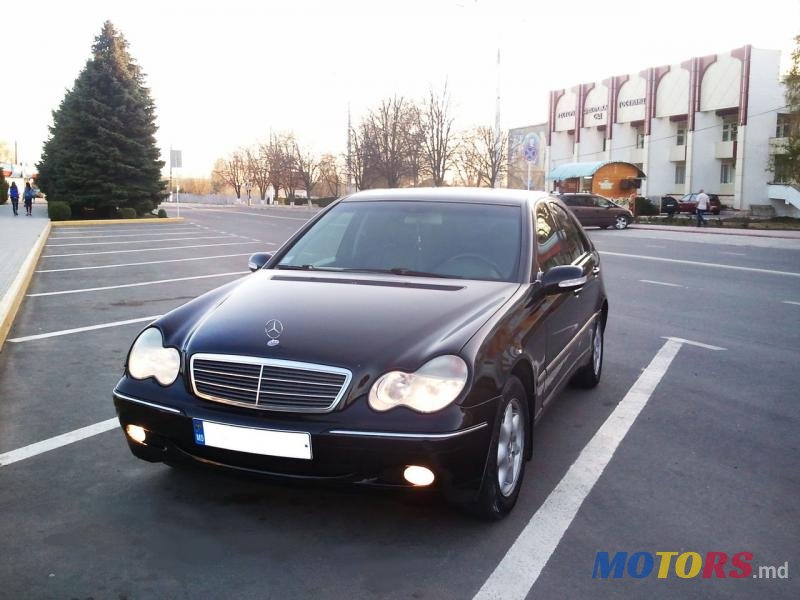2003' Mercedes-Benz C-Class photo #4