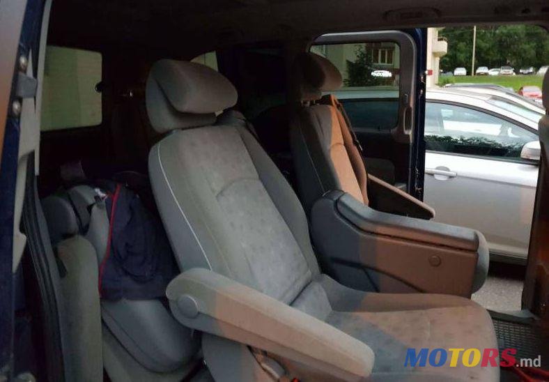 2004' Mercedes-Benz Viano photo #6