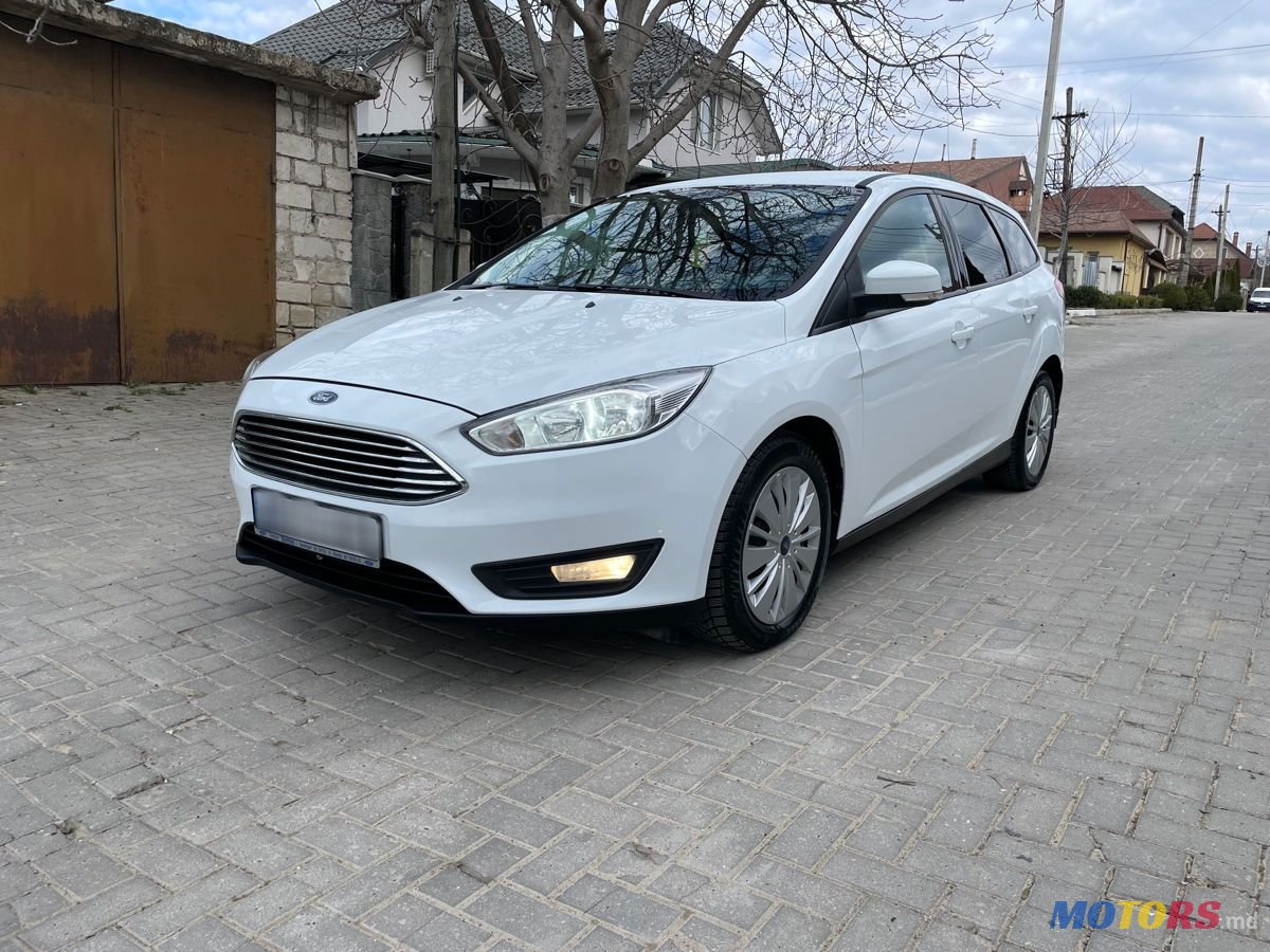 2015' Ford Focus photo #2