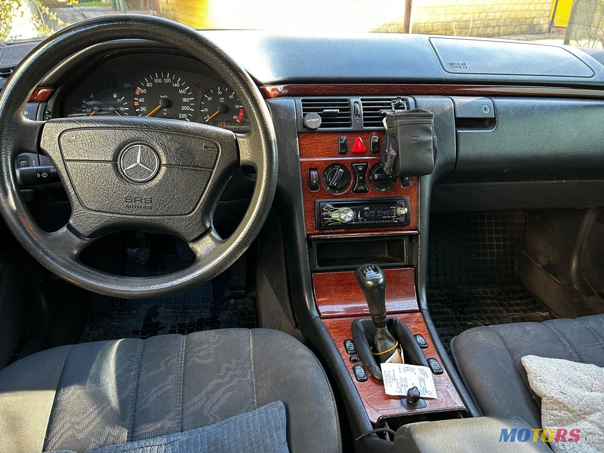 1996' Mercedes-Benz E Класс photo #6