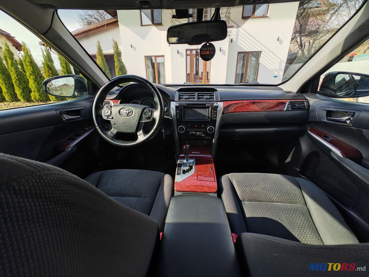 2011' Toyota Camry photo #5