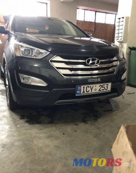 2013' Hyundai Santa Fe photo #1