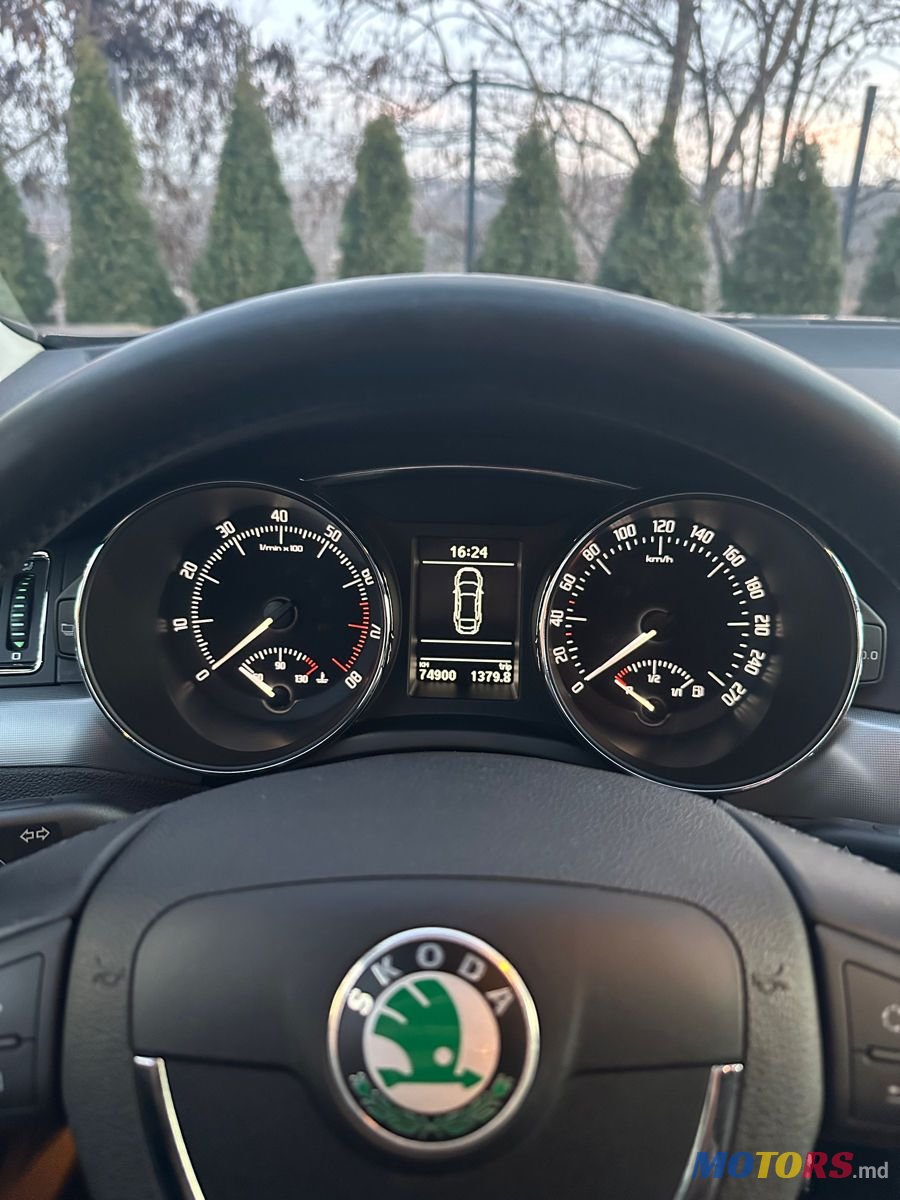 2009' Skoda Superb photo #2