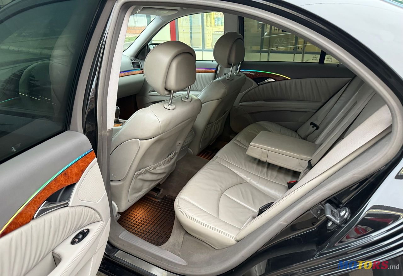 2008' Mercedes-Benz E-Class photo #5