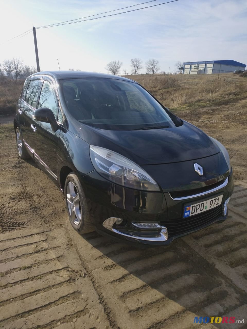 2012' Renault Scenic photo #2