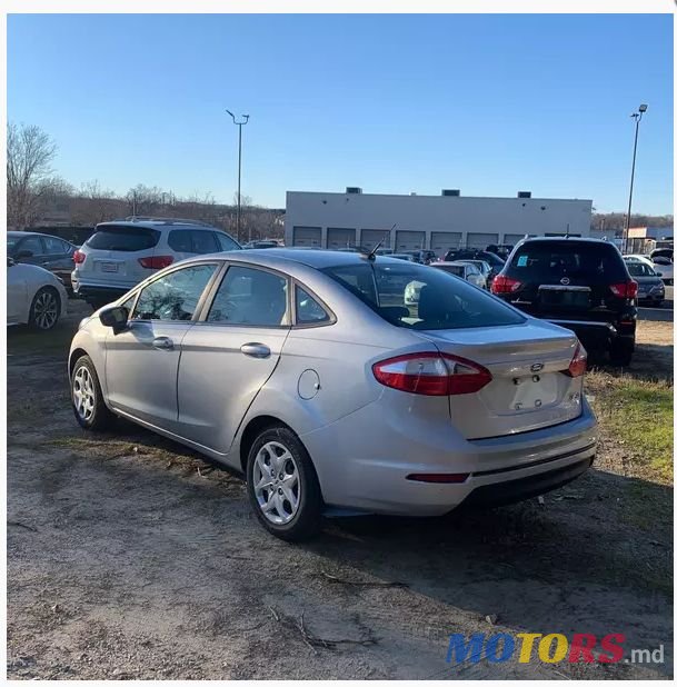 2015' Ford Fiesta photo #3