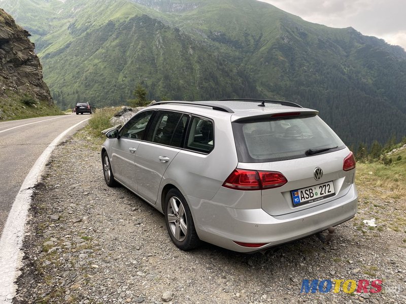 2014' Volkswagen Golf photo #1