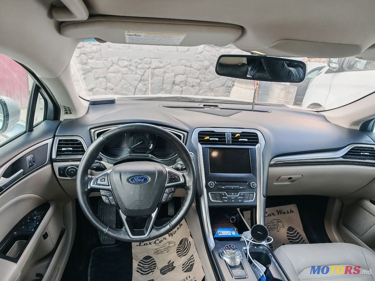 2017' Ford Fusion photo #3