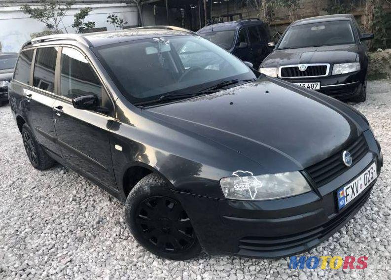 2005' Fiat Stilo photo #2