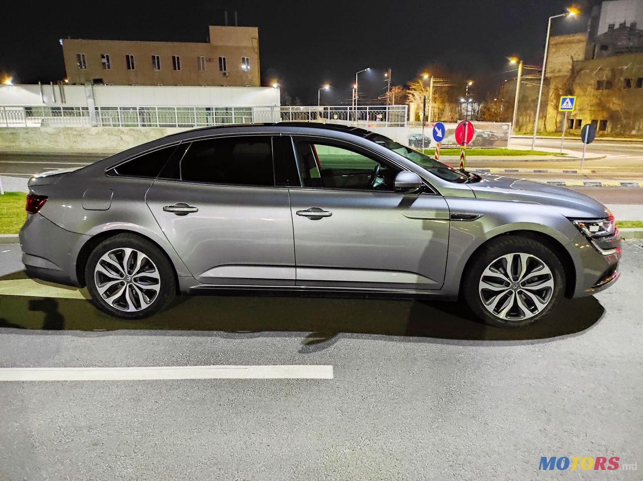 2017' Renault Talisman photo #2