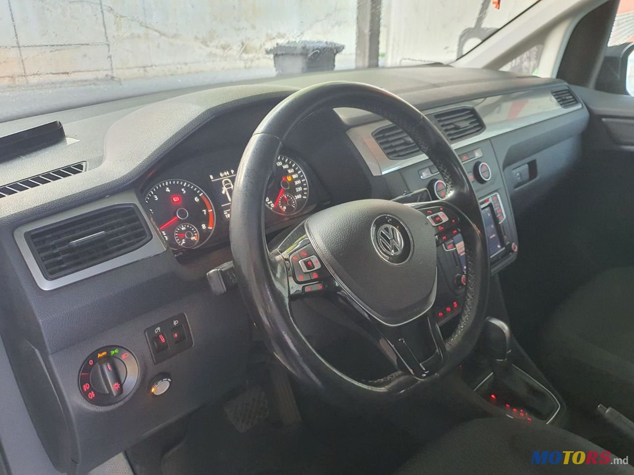 2016' Volkswagen Caddy photo #4