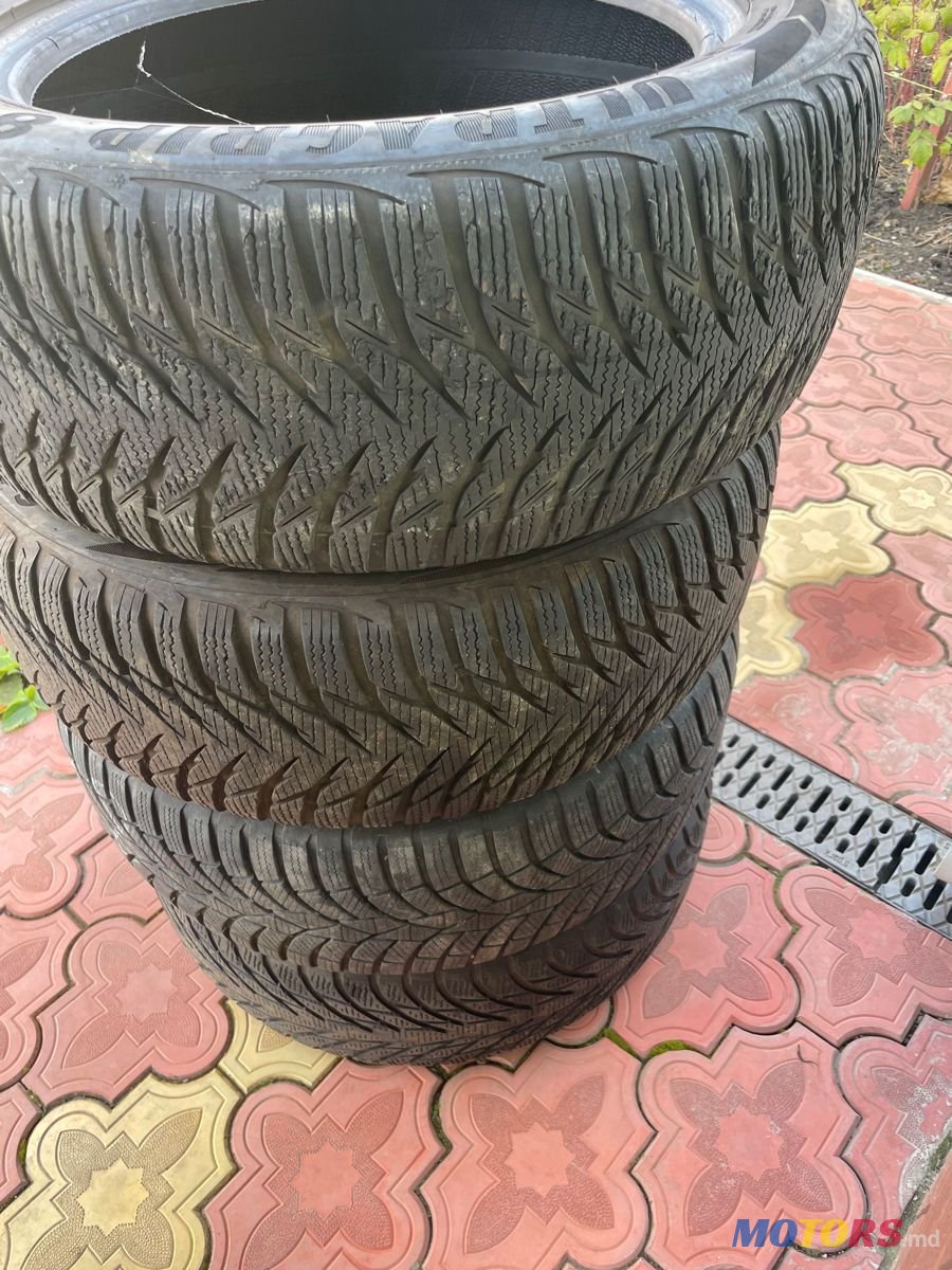 2012' Opel Astra photo #6