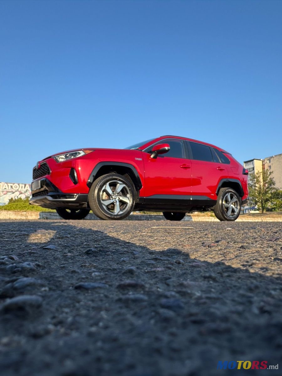 2021' Toyota RAV4 photo #3