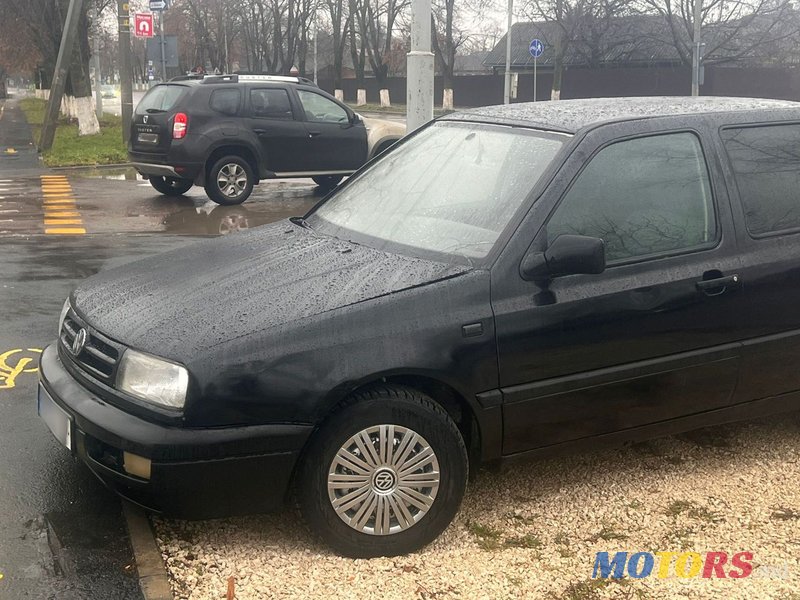 1993' Volkswagen Vento photo #3