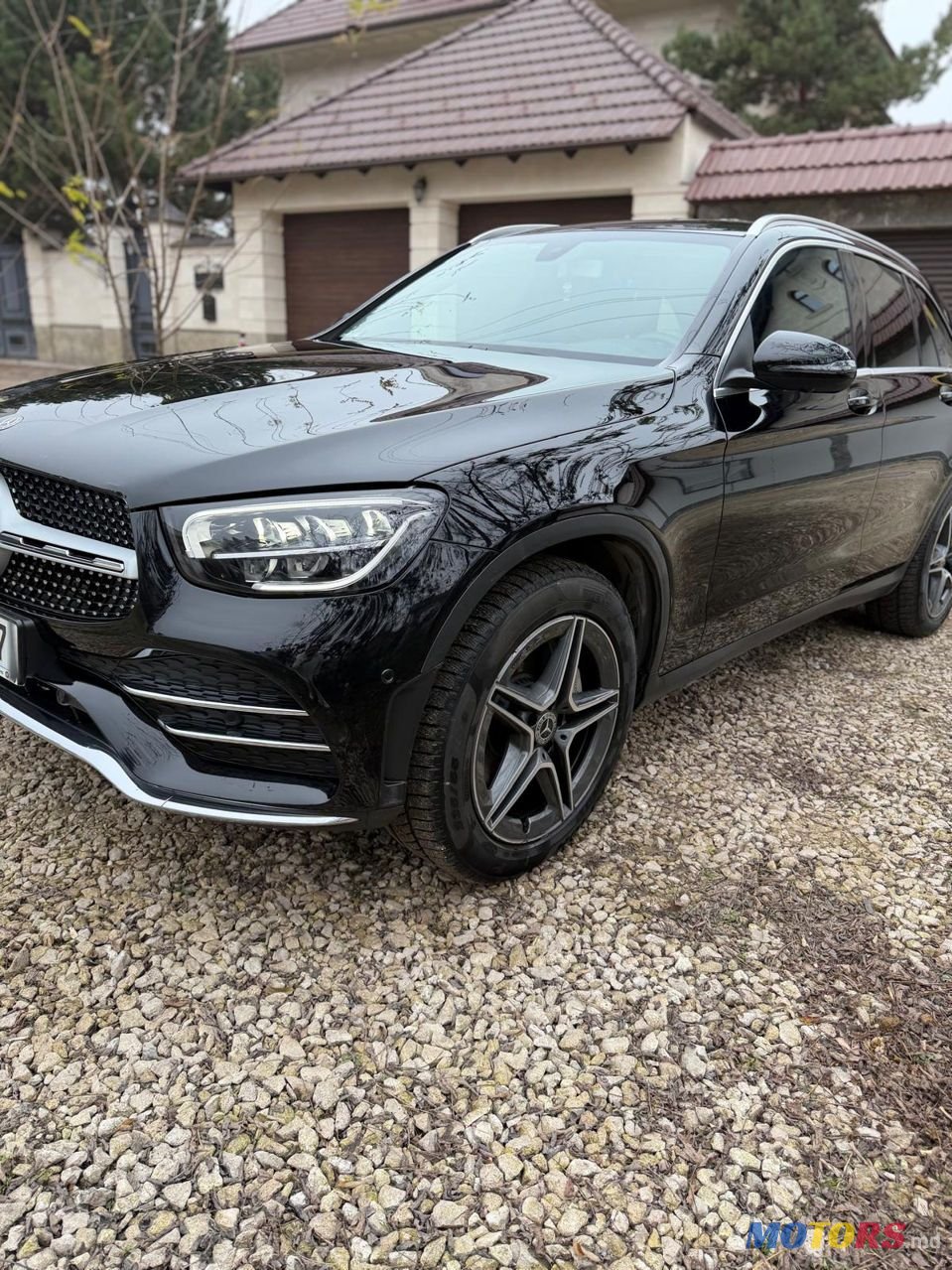 2020' Mercedes-Benz GLC photo #2