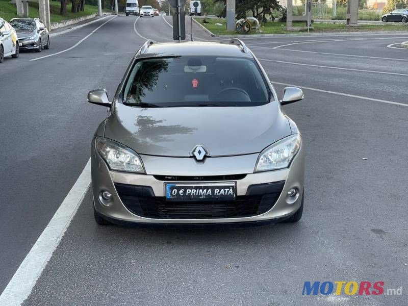 2010' Renault Megane photo #2