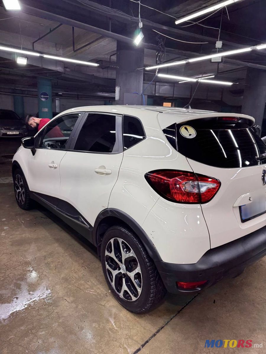 2016' Renault Captur photo #3