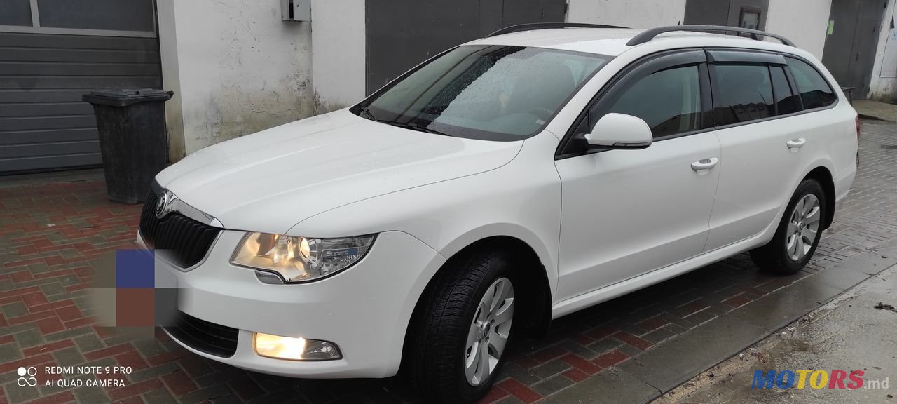 2011' Skoda Superb photo #1