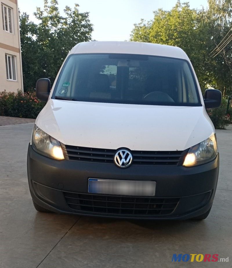 2013' Volkswagen Caddy photo #1