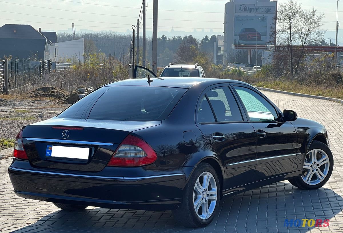 2007' Mercedes-Benz E Класс photo #5