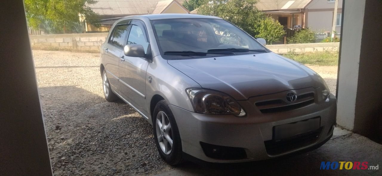 2005' Toyota Corolla photo #1