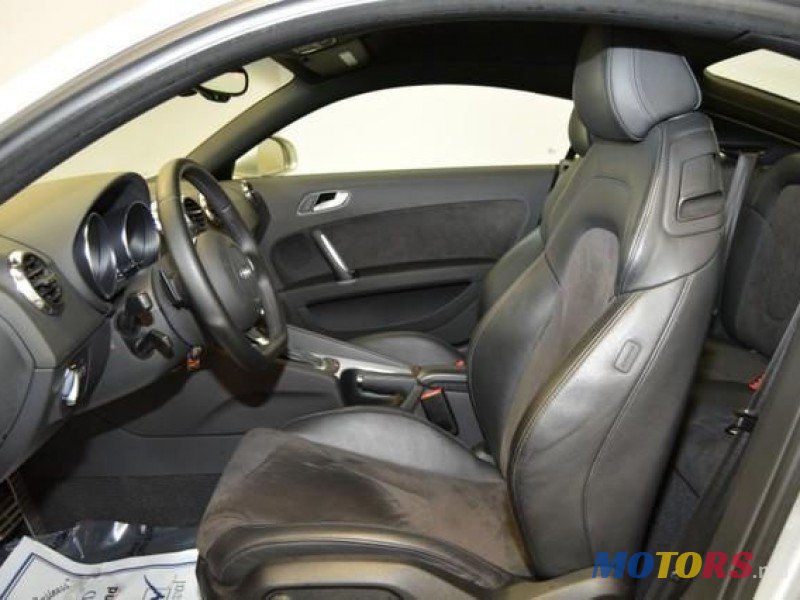 2010' Audi TT photo #2