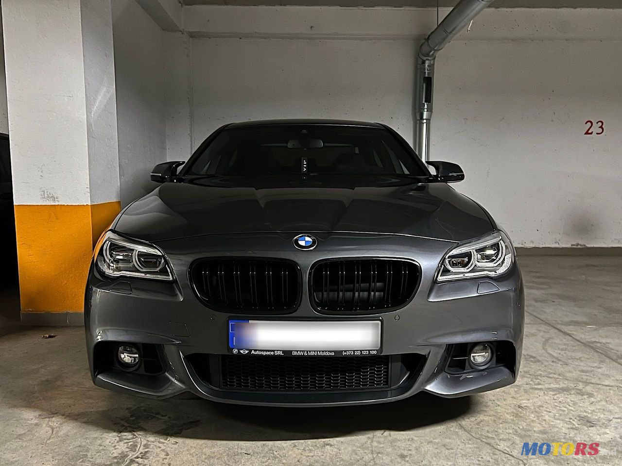 2015' BMW 5 Series photo #1