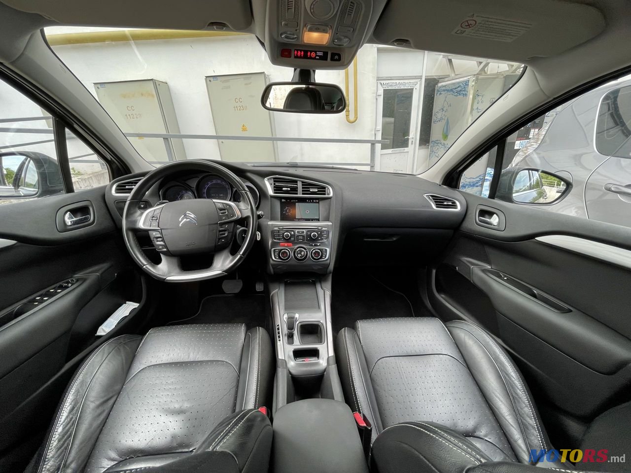 2010' Citroen C4 photo #5
