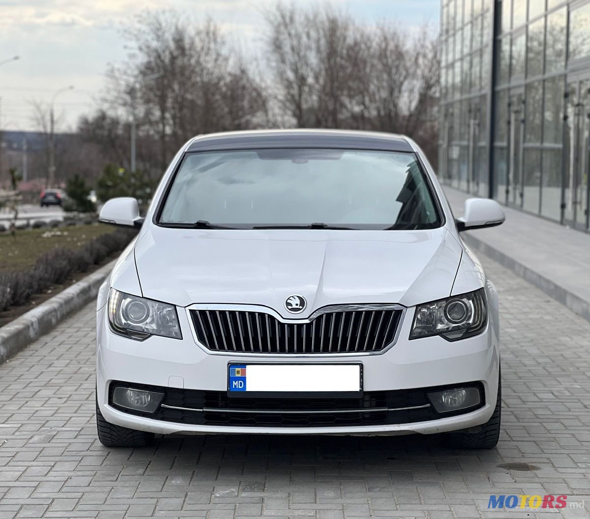 2013' Skoda Superb photo #2