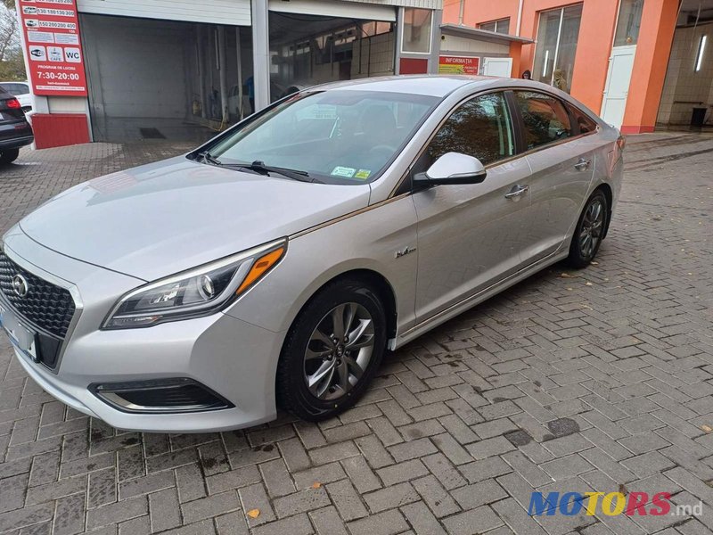 2015' Hyundai Sonata photo #3