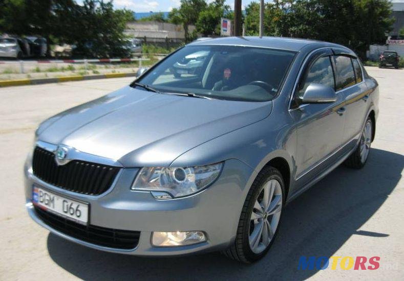 2011' Skoda Superb photo #1