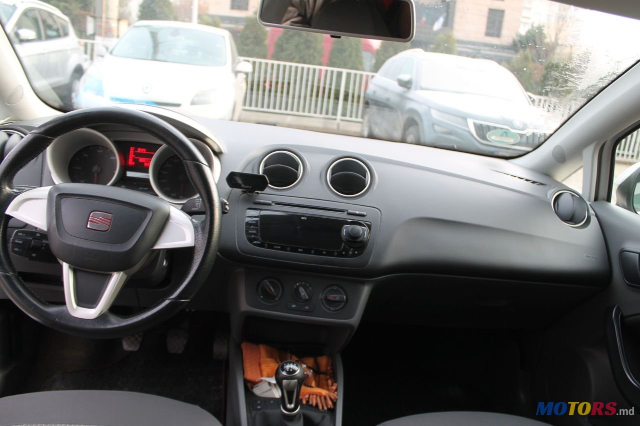2011' SEAT Ibiza photo #6