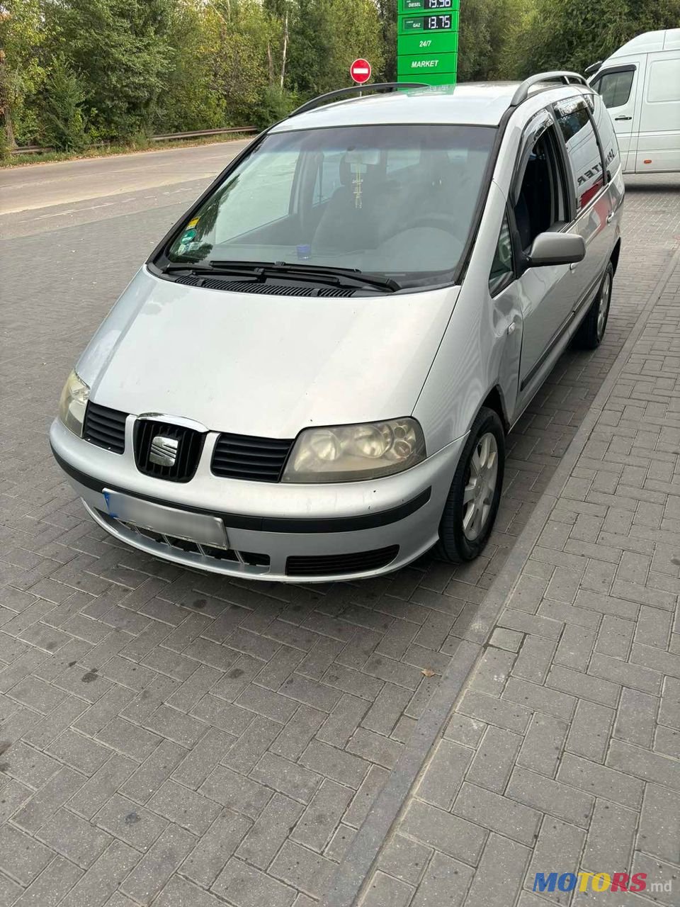 2002' SEAT Alhambra photo #5