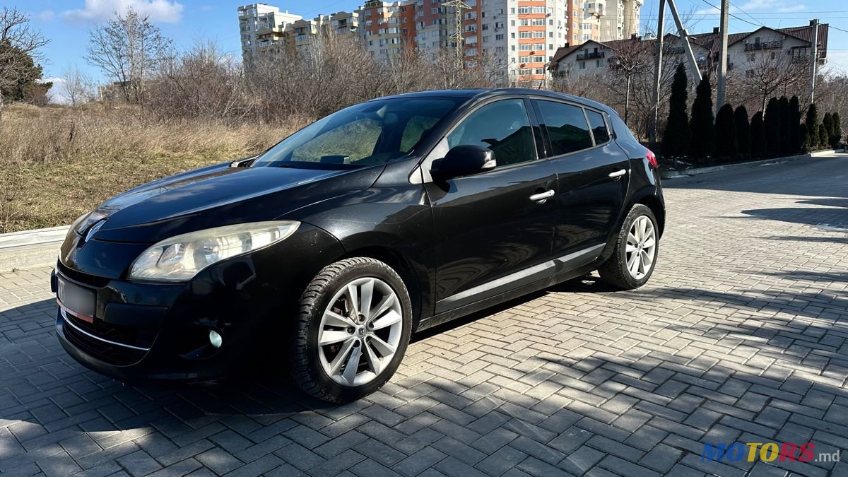 2010' Renault Megane photo #5