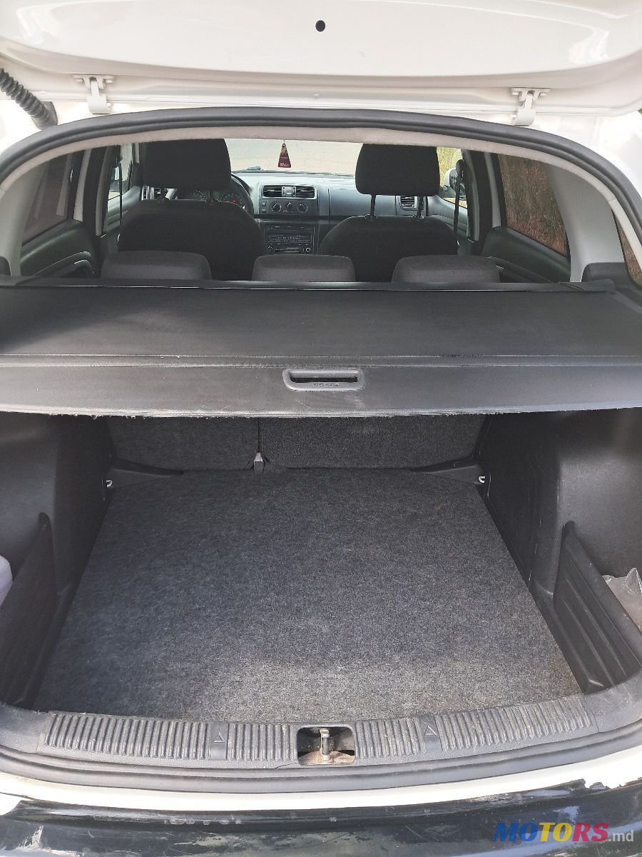 2012' Skoda Fabia photo #6