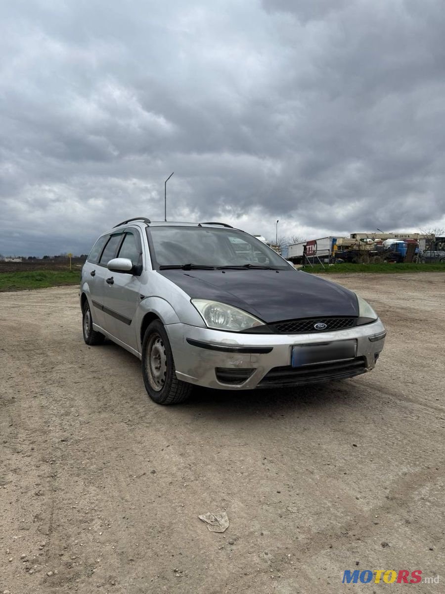 2004' Ford Focus photo #1