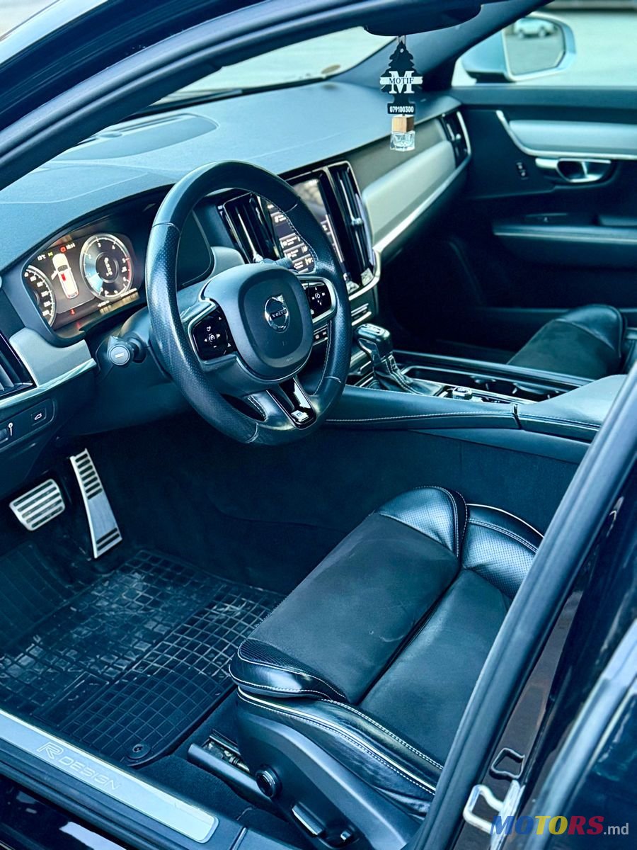 2018' Volvo V90 photo #6