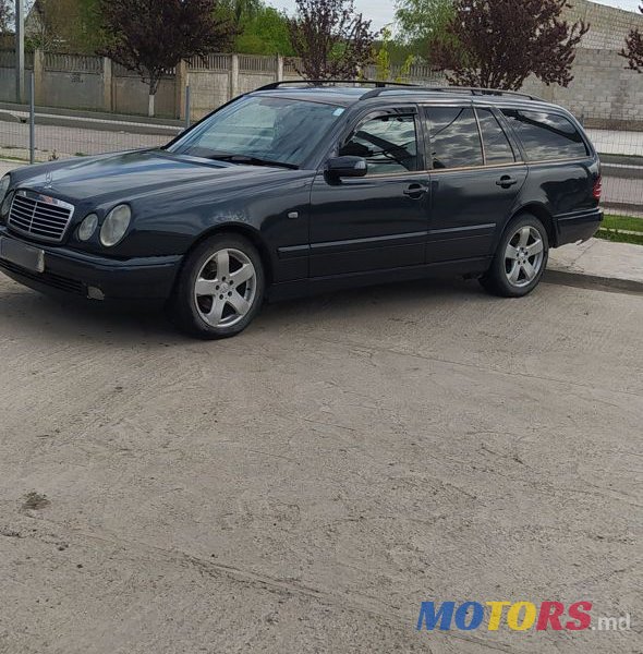 2000' Mercedes-Benz E Класс photo #2