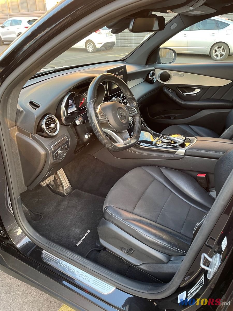 2017' Mercedes-Benz GLC photo #5