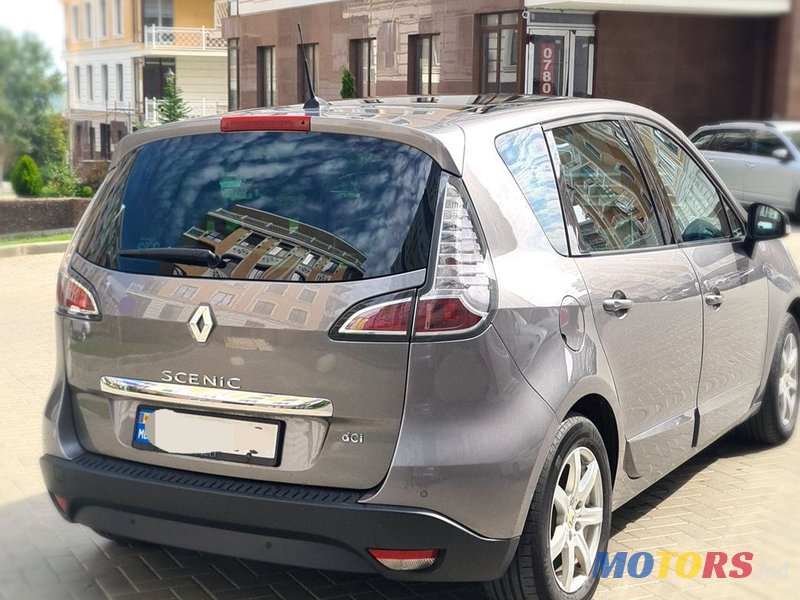 2012' Renault Scenic photo #2