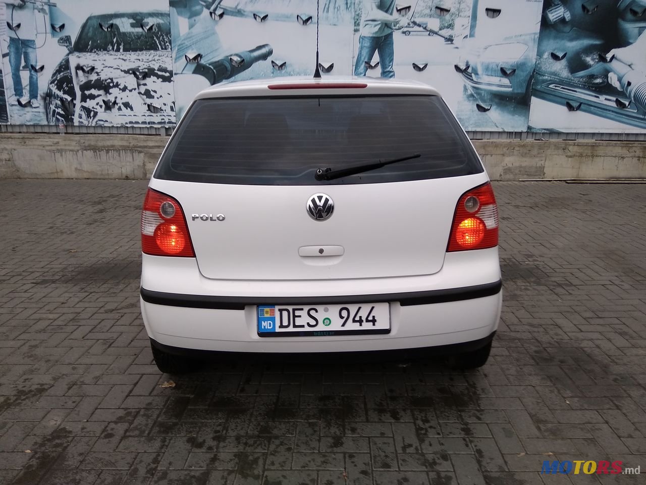 2004' Volkswagen Polo photo #3